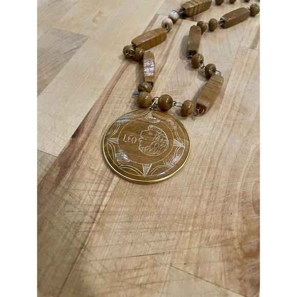 Vintage Hand Carved Mexican Leo Pendant Boho Hippie Indie Necklace Natural Stone - Picture 8 of 8
